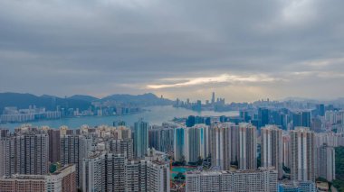 Sahne Arkaplanlı Konut Binaları, Lam, 24 Kasım 2024