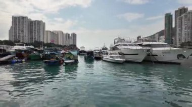 Aberdeen Batı Tayfunu Sığınak Sahne Denizcilik Merkezi 16 Kasım 2024