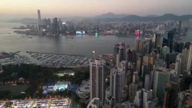 Causeway Bay Tayfun Sığınma Evi Sunset, 21 Aralık 2024 