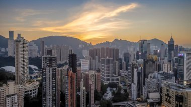 21 Aralık 2024, Sunset 'teki Manzaraya Bakan Konut Binaları