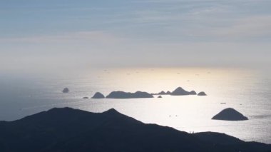 Ninepin Grup Sahne Adaları Majestic Sahil Doğası Hong Kong Tarihi Tarihi: 30 Kasım 2024