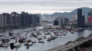 Kwun Tong Tayfunu Sığınak Şehir Limanı Hong Kong, 31 Ocak 2025