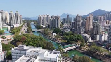 Tai Po Vibrant Şehir ve Doğal Manzara Hong Kong, 30 Ocak 2025 