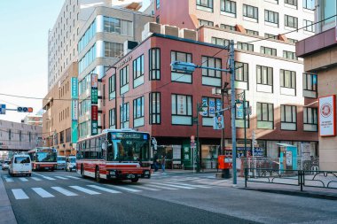 4 Aralık 2024 şehir merkezinde hareketli bir şehir merkezinde.