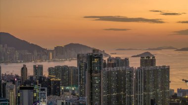 27 Ocak 2025 Vibrant City gökyüzü alacakaranlıkta ele geçirildi.