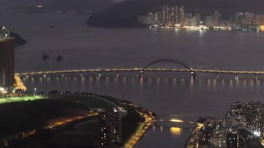 Cross Bay Köprüsü Modern Altyapı Görünümü, Hong Kong, 9 Şubat 2025 