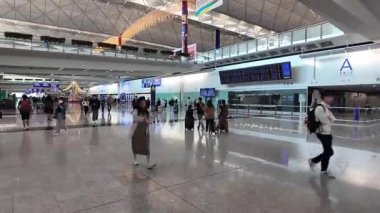HK Havaalanı Hong Kong Uluslararası Seyahat Merkezi Görünümü, 3 Aralık 2024 
