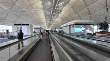 HK Havaalanı Hong Kong Uluslararası Seyahat Merkezi Görünümü, 3 Aralık 2024 