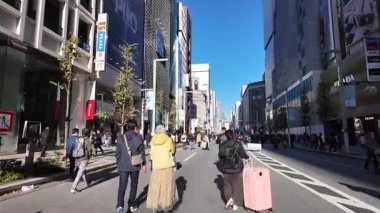 Ginza Tokyo Japonya Lüks Alışveriş ve Eğlence Bölgesi, 7 Aralık 2024 