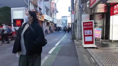 Jiyugaoka Tokyo Japonya Moda Alışveriş ve Konut Alanı, 8 Aralık 2024 