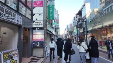 Jiyugaoka Tokyo Japonya Moda Alışveriş ve Konut Alanı, 8 Aralık 2024 