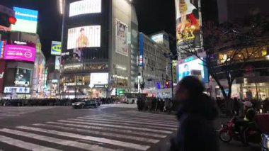 Shibuya Tokyo Iconic Alışveriş ve Eğlence Bölgesi, 8 Aralık 2024 