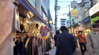 Shimo Kitazawa Tokyo Japonya Moda Vintage ve Sanat Bölgesi, 8 Aralık 2024 