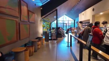 Starbucks Tokyo Modern Kahve Kültürü ve Kafe Yaşam Tarzı, 9 Aralık 2025