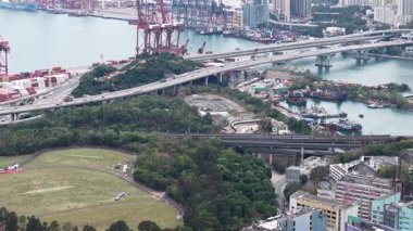 Tung Chung Hong Kong 'a Metro Büyük Nakliye Bağlantısı, 23 Şubat 2025  