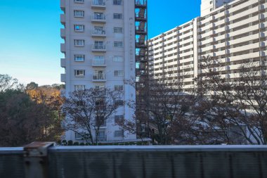 8 Aralık 2024 bitişik kentsel yüksek binaların görüntüsü