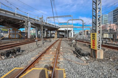 8 Aralık 2024 tren yolu geçişi, üst raylar, banliyö yolları