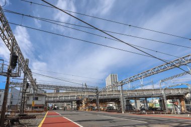 8 Aralık 2024 tren yolu geçişi, üst raylar, banliyö yolları