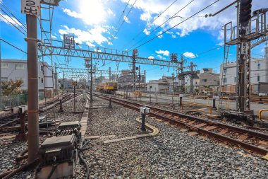 8 Aralık 2024 tren yolu geçişi, üst raylar, banliyö yolları