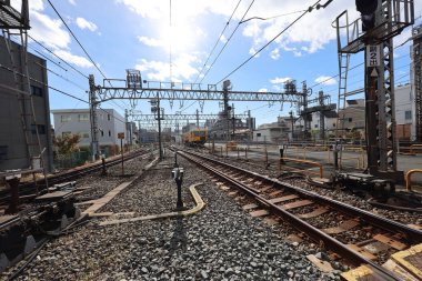 8 Aralık 2024 tren yolu geçişi, üst raylar, banliyö yolları