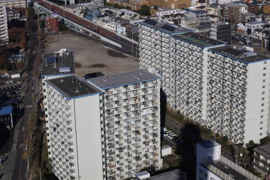 8 Aralık 2024 Kentsel yüksek binaların havadan görünüşü,