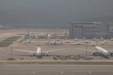 22 Mart 2025 Liman ve Dağlar Yakınındaki Havaalanı Tesisleri