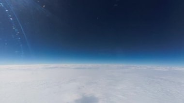 Bulutların Üzerinden Bulutlu Gün 