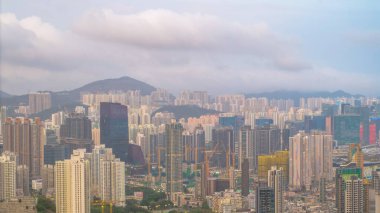 Karanlık Şehir Mimarisinde Şehir Manzarası Görünümü