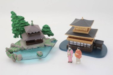 Japon tapınağını gösteren çok güzel bir maketti.