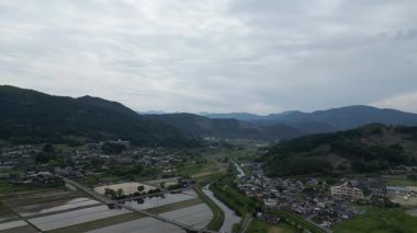 Yufuin köyünün havadan görünüşü, Oita ken Yufu şehri, 15 Mayıs 2024