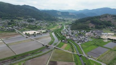 Yufuin kasabasından pirinç tarlası, Oita Bölgesi, Kyushu, Japonya, 15 Mayıs 2024 