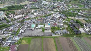 Yufuin kasabasından pirinç tarlası, Oita Bölgesi, Kyushu, Japonya, 15 Mayıs 2024 