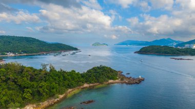 Man Tau Tsui 'de bir sahil manzarası.