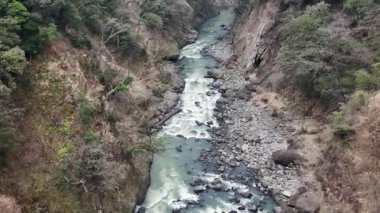 Tateno Nehri 'nin Serene Waters' ı 26 Mart 2025