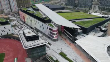 Son model spor kompleksi. Birden fazla mekanı var. 19 Nisan 2025.