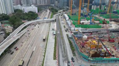 Kowloon City 'de modern yüksek binaları olan tarihi bir bölge. 19 Nisan 2025 