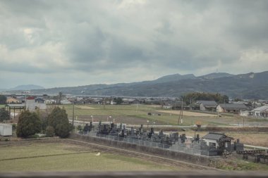 24 Mart 2025 Geleneksel evleri olan sakin bir köy