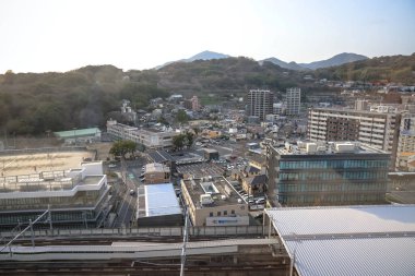 24 Mart 2025 Modern binalarla panoramik şehir manzarası