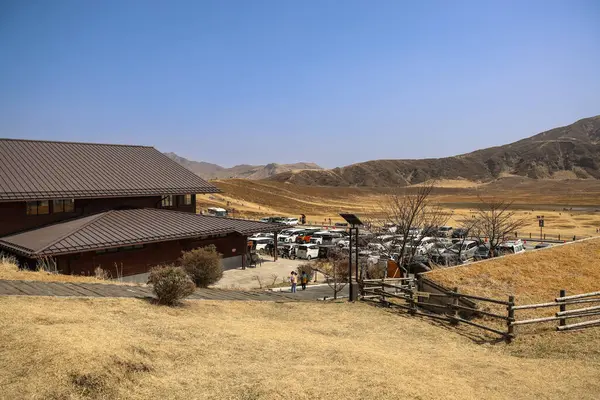 Modern bir müze binasının mimari ayrıntıları