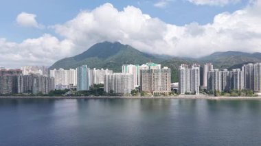 Sha Tin Hoi 'nin Nazik Suları ve Kıyı Görüşleri, 4 Mayıs 2025 