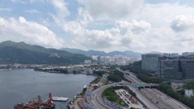 Sha Tin Hoi 'nin Nazik Suları ve Kıyı Görüşleri, 4 Mayıs 2025 