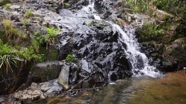 Siu Chik Sha Şelale Şelalesi 10 Mayıs 2025  