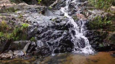 Siu Chik Sha Şelale Şelalesi 10 Mayıs 2025  