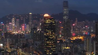 Yau Tsim Mong 'daki hayat dolu şehir hayatı, 22 Mayıs 2025 