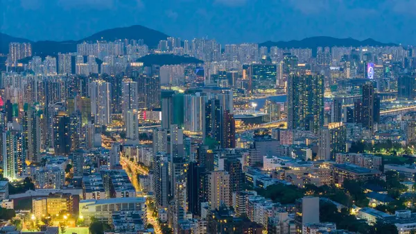 Dinamik bir hava perspektifi Aydınlatılmış