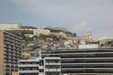 28 Mart 2025 Yüksek katlı apartmanlı modern şehir konutları