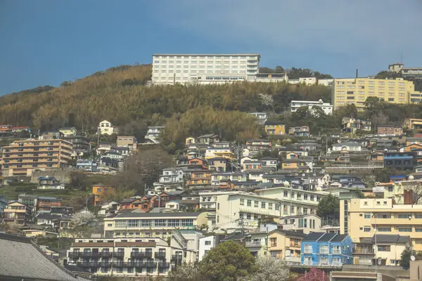 28 Mart 2025 Yüksek katlı apartmanlı modern şehir konutları