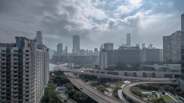 Çağdaş bir şehrin gökdelen manzarası
