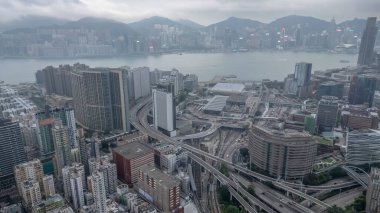 Çağdaş bir şehrin gökdelen manzarası