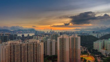 Gökdelenlerin yer aldığı yüksek bir noktadan çekilen şehir manzarası